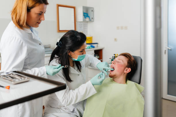 Best Emergency Broken Tooth Repair in Mena, AR